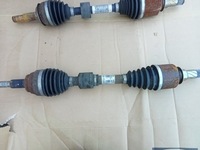 фото thumb №1, Приводной вал левая короткий 1.3tce renault scenic iv 391015778r