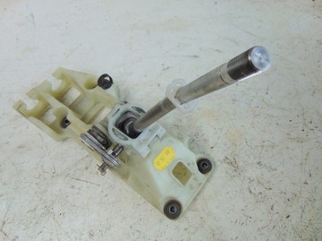 фото thumb №2, Toyota avensis t22 2.0d4d 00r домкрат выборщик