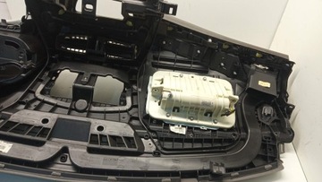 фото thumb №12, Консоль панель раздаточная renault megane 3 iii 09 европа решётки декоры