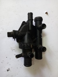 фото thumb №2, Корпус термостата renault vel satis 2.2 dci 01-09