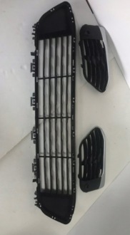 фото thumb №1, Решётка средняя бампера bmw x1