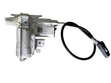 фото thumb №1, Mercedes gle w167 доводчик дверь a1677601100