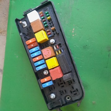 фото thumb №1, Коробка запобіжників opel vectra c 13172979df 519067201