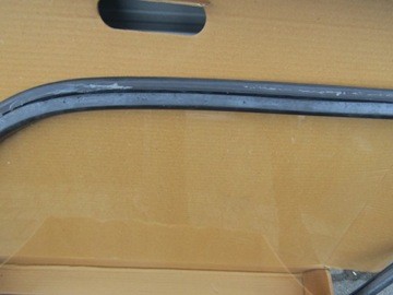 фото thumb №12, 7 mercedes w124 универсал белая левая стекло задняя боковая крыльев + прокладка