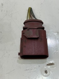 фото thumb №1, Колодка штекер seat leon 5f 4h0973805a