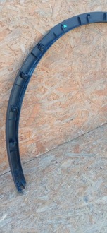 фото thumb №11, Tesla модель y 22- планка крила праві зад права задня 1658698-00-a