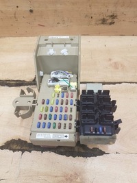 фото thumb №1, Коробка предохранителей subaru forester iii 2.0d