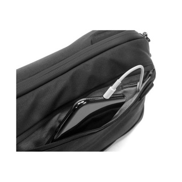 Вкладыш: Черный чехол для аксессуаров Peak Design Travel Line Tech Pouch.
