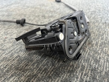 фото thumb №11, Vw golf vii 7 1.6tdi 2018r замок двері лівий зад оригінал європа