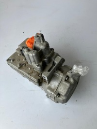 Компрессор кондиционера renault zoe 926005020r Недорого, фото thumb