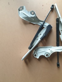 фото thumb №3, Петлі капота audi a6 c7 4g8823301d 4g8823302d