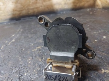 фото thumb №10, Котушка запалювання bmw 5 e39 520i m52b20tu 206s4 7599219 12182