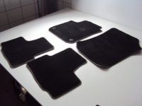 фото thumb №1, Комплект килимки vw up lift gti 2016-
