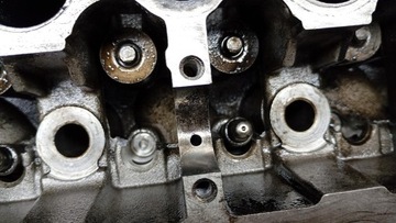 фото thumb №10, Головка двигуна оригінальний номер 30777363 volvo 2.0 2.4 d d3 d4 d5 s80 v60 v70 пошкоджена