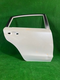 фото thumb №1, Двері задні праве subaru xv 11-