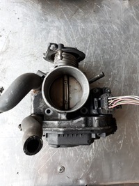 фото thumb №1, Дроссельная заслонка audi vw 1.6