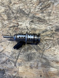 фото thumb №1, Форсунка peugeot 3008 ii 9813930180