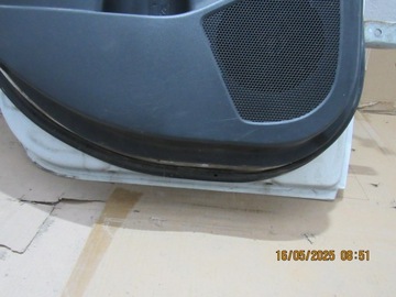 фото thumb №8, Двері лівий зад комплектні yaris ii 068