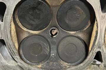 фото thumb №11, Головка двигуна toyota prius _w3_ x2zr 1.8l 2014