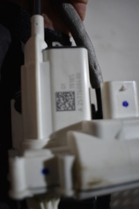 фото thumb №3, Замок доводчик двері переднє праві mercedes w247 w290 1