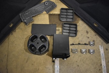 фото thumb №7, Идеальные салон багажника обивка kpl. audi e-tron 4ke 1