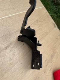 фото thumb №1, Кронштейн кронштейн кронштейн насоса abs гайки europa skoda superb 3 iii 19r