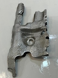 фото thumb №1, Захист теплова двигуна audi a4 b9 04l103954ap