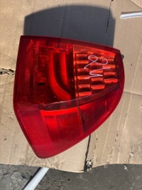 фото thumb №1, Bmw 3 e91 lift kombi лампа права задня lci 7154160