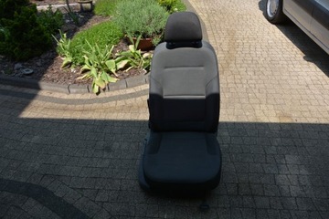 фото thumb №1, Сидіння переднє правий golf 7 універсал 5q4881106m