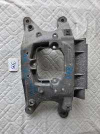Купити Кронштейн підпора коробки audi a4 b8 a5 8k0399263k, фото thumb