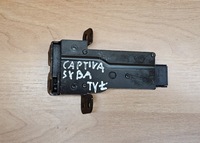 фото thumb №1, Замок скло кришки багажника задня chevrolet captiva