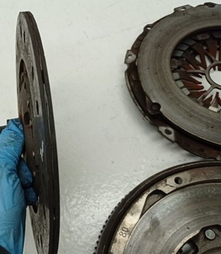 фото thumb №8, Диск сцепление колесо двухмассовый citroen c5 peugeot 607 2.0 hdi 9664362080