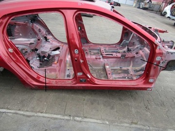 фото thumb №1, Mazda 3 bp iv 23r поріг правий 46v