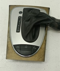 фото thumb №1, Ручка домкрат рамка переключения передач панель mercedes w211 2118217058