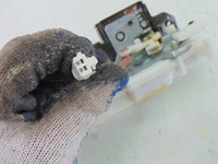 фото thumb №6, Mazda 5 v 2.0 d 2006r замок крышки багажника