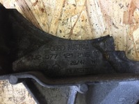 фото thumb №7, Audi a8 d3 кронштейн кронштейн двигуна 077121235q