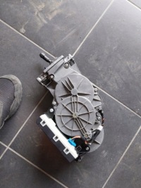 фото thumb №1, Mercedes x253 w253 glc механизм крышки багажника модуль привод