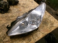 фото thumb №1, Peugeot 3008 i лампа ліва перед europa