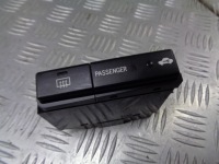 фото thumb №1, Перемикач підігрів задній скло avensis t25