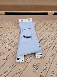 фото thumb №1, A8 d4 long оббивка стійка права 4h0867240b