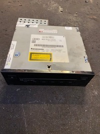 фото thumb №1, Audi a6 c6 чейнджер cd 4e0910110e