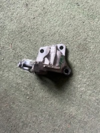 Купить Renault megane iv 1.6i кронштейн опора полуось, фото thumb