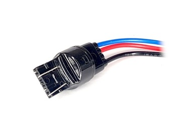 Заглушка в лампе W21/5W W3X16D T20 7443 с PRZEW