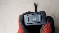 фото thumb №1, Sq5 8r q5 кнопка крышки багажника задняя a4 b8 a5