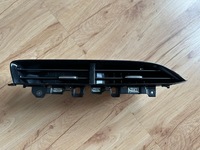 фото thumb №1, Opel corsa f 21r решётка воздуховод консоли средняя