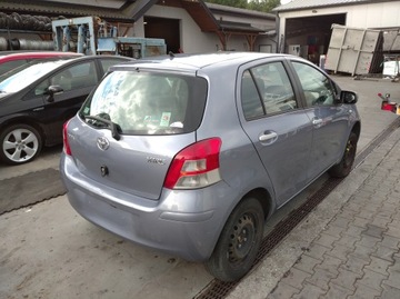 фото thumb №13, Toyota yaris 2 ii дверь зад правые 8t4 5d
