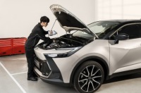 фото thumb №4, Toyota highlander rav4 camry hilux 4runner ролик напрямна 16604-31020 оригінальний номер