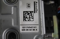 фото thumb №3, Pas натяжитель правые перед mercedes cls c219 04-08