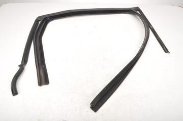 фото thumb №1, Volvo xc60 i прокладка двері правий зад 31425689