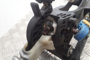 фото thumb №9, Механізм зміни коробки передач toyota verso _r2_ 335300f020 2.0l дизель 91kw